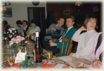 die andere Seite des Tisches